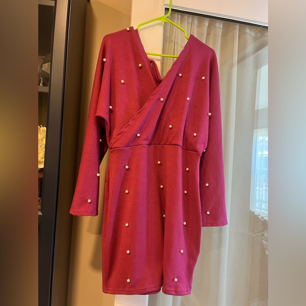 Curvy Sense berry colored dress!